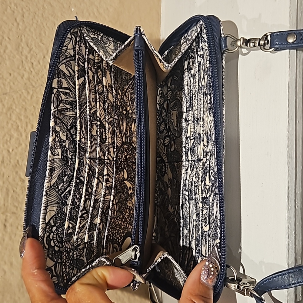 Sakroots Wallet Cell Phone Holder Crossbody Bag - Picture 5 of 13